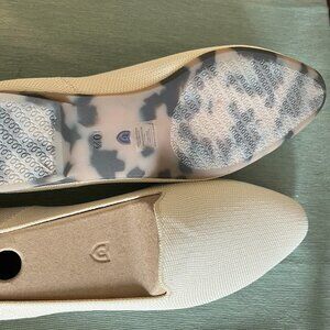 NIB Rothy's Size 10.5 Almond Loafer in Vanilla Bean